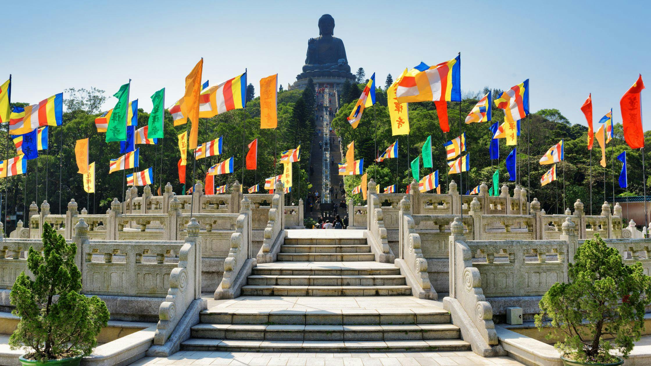 Tian Tan Buddha – The Big Buddha Experience